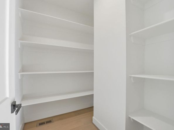 3218 Blundell Road, Falls Church VA 22042