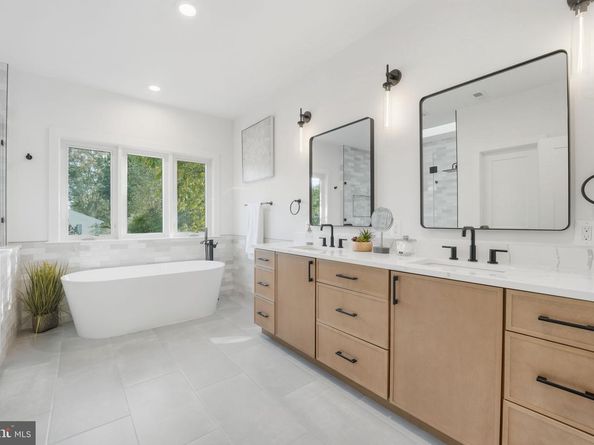 3218 Blundell Road, Falls Church VA 22042