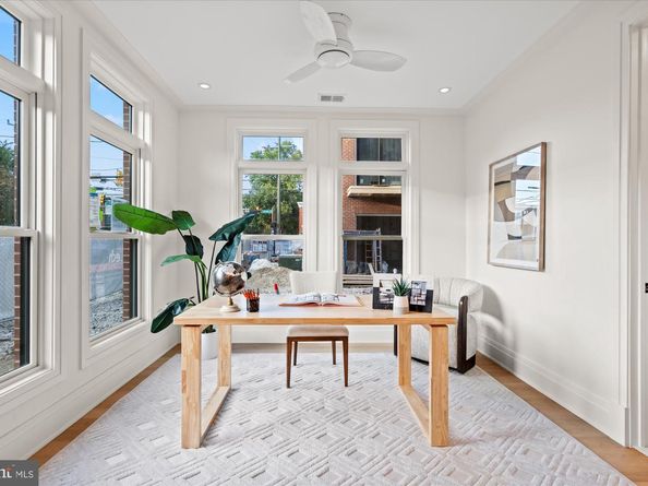 1328 Cameron St, Alexandria VA 22314