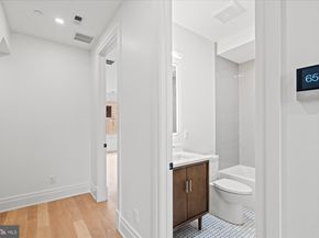 1328 Cameron St, Alexandria VA 22314