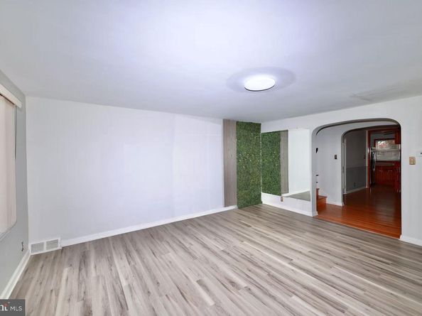 7509 Brous Avenue, Philadelphia PA 19152