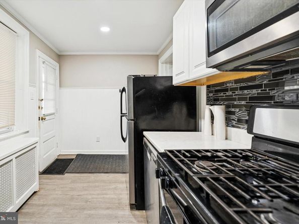 352 Carson Street, Philadelphia PA 19128