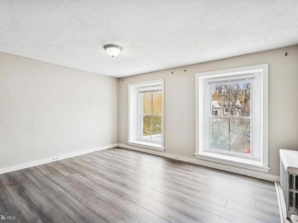 352 Carson Street, Philadelphia PA 19128