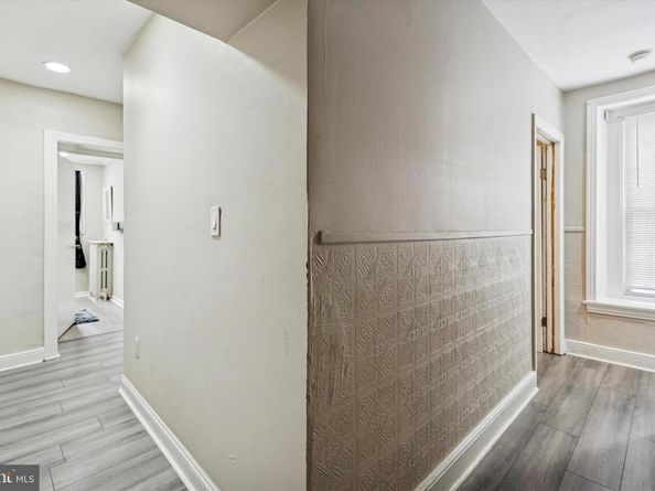 352 Carson Street, Philadelphia PA 19128