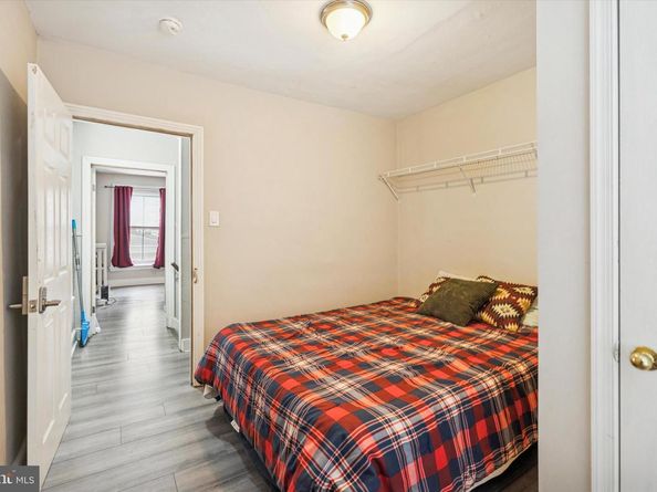 352 Carson Street, Philadelphia PA 19128