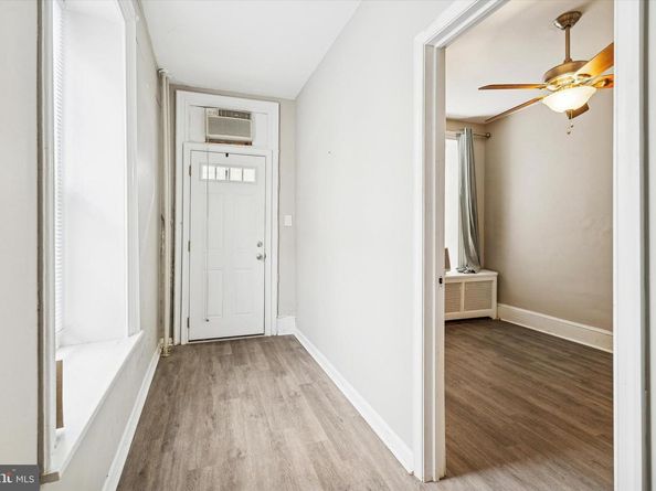 352 Carson Street, Philadelphia PA 19128