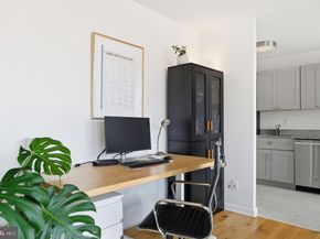 1301 S Arlington Ridge Road 610, Arlington VA 22202