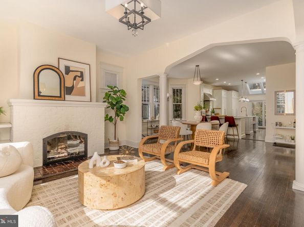 2939 Macomb Street NW, Washington DC 20008