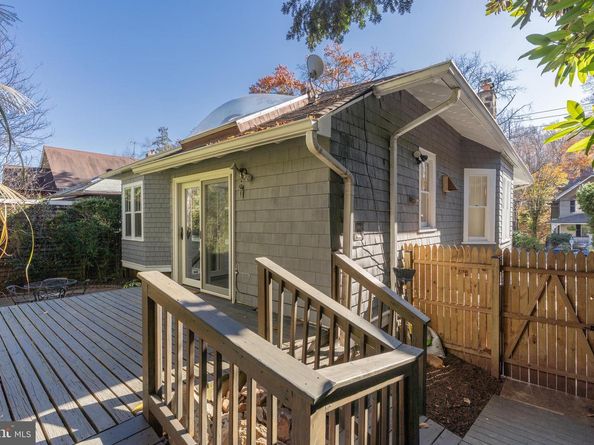 2939 Macomb Street NW, Washington DC 20008