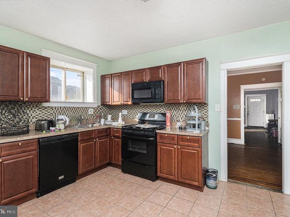 7001 Limekiln Pike, Philadelphia PA 19138