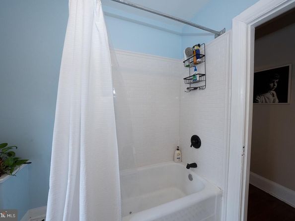 6323 Sherwood Road, Philadelphia PA 19151