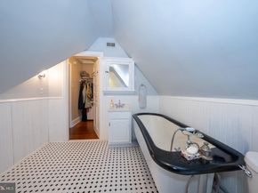 6323 Sherwood Road, Philadelphia PA 19151