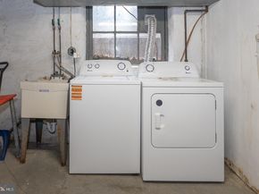 6323 Sherwood Road, Philadelphia PA 19151