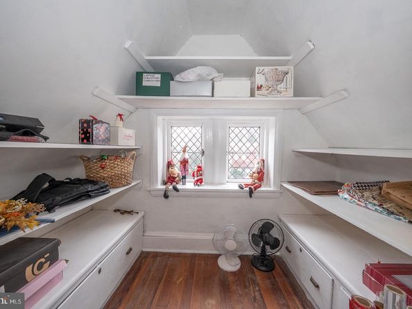 6323 Sherwood Road, Philadelphia PA 19151