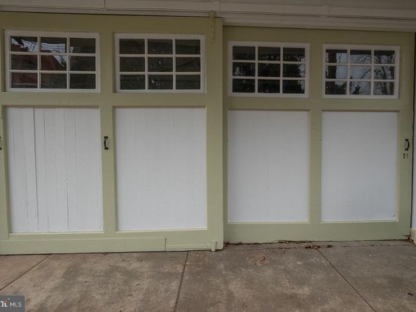 6323 Sherwood Road, Philadelphia PA 19151