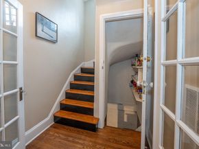 6323 Sherwood Road, Philadelphia PA 19151