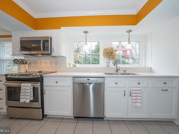 6323 Sherwood Road, Philadelphia PA 19151