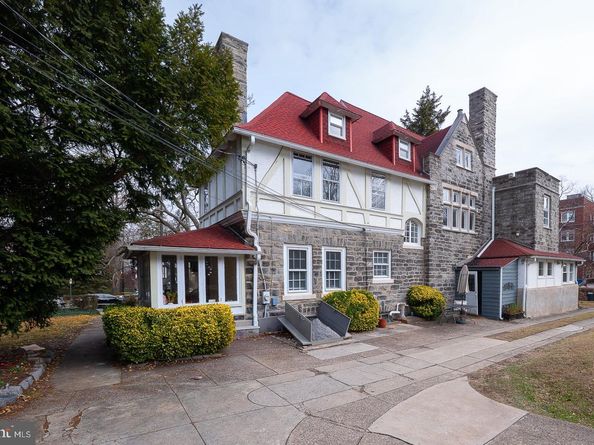 6323 Sherwood Road, Philadelphia PA 19151