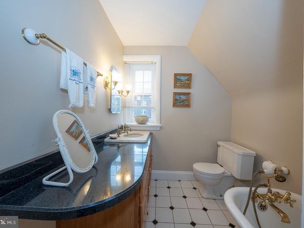 6323 Sherwood Road, Philadelphia PA 19151