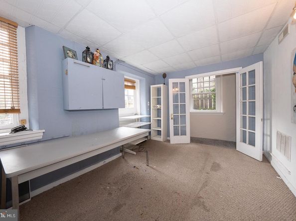 6323 Sherwood Road, Philadelphia PA 19151