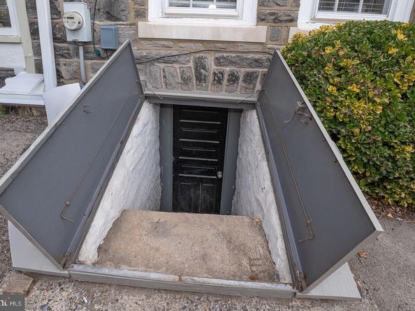 6323 Sherwood Road, Philadelphia PA 19151