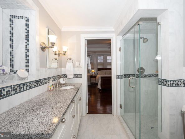 6323 Sherwood Road, Philadelphia PA 19151