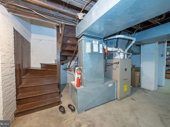 6323 Sherwood Road, Philadelphia PA 19151