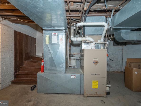 6323 Sherwood Road, Philadelphia PA 19151