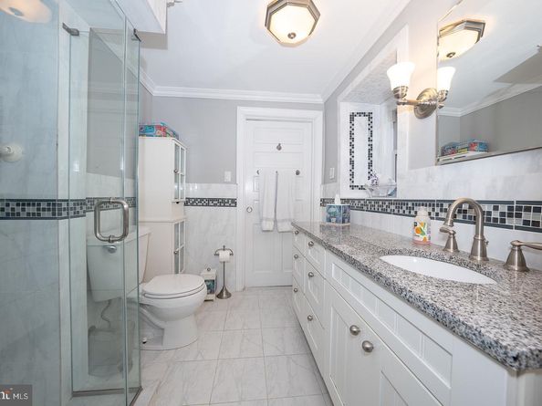 6323 Sherwood Road, Philadelphia PA 19151