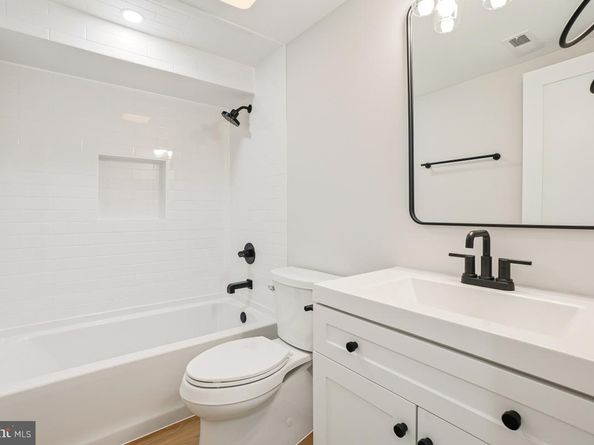 1621 D Street NE, Washington DC 20002