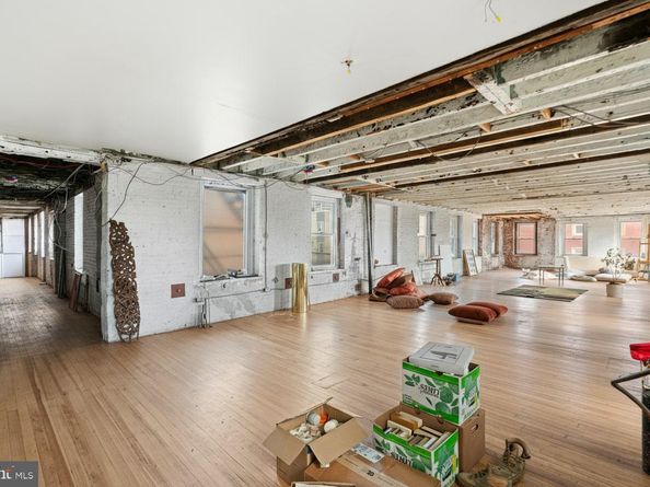 153 W Jefferson Street, Philadelphia PA 19122