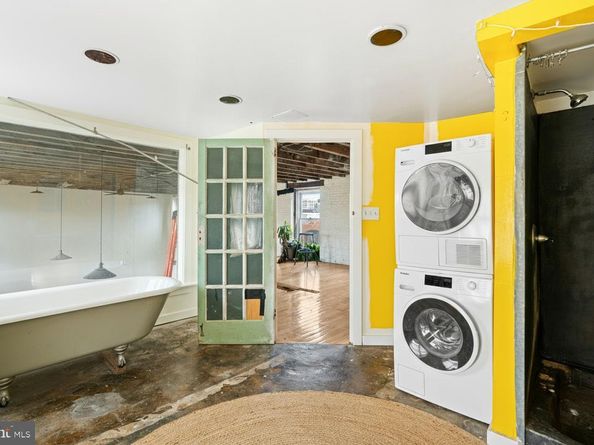 153 W Jefferson Street, Philadelphia PA 19122