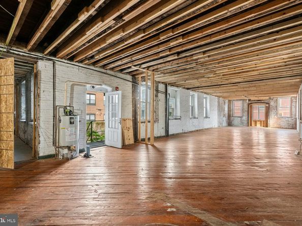 153 W Jefferson Street, Philadelphia PA 19122