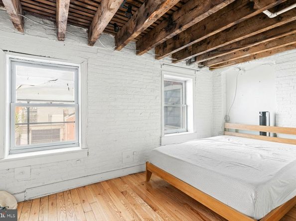 153 W Jefferson Street, Philadelphia PA 19122