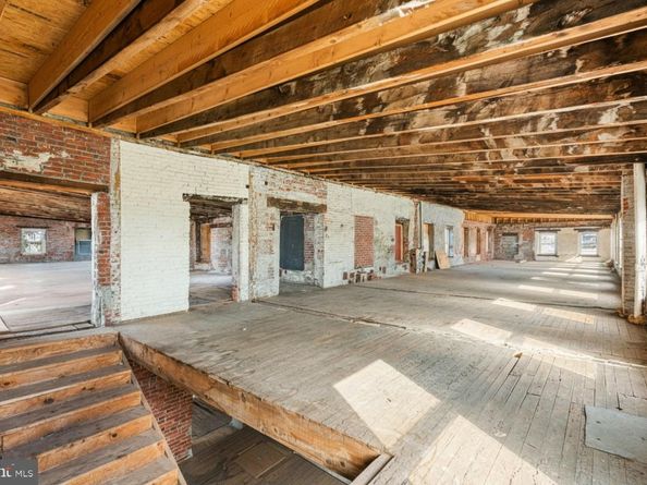 153 W Jefferson Street, Philadelphia PA 19122