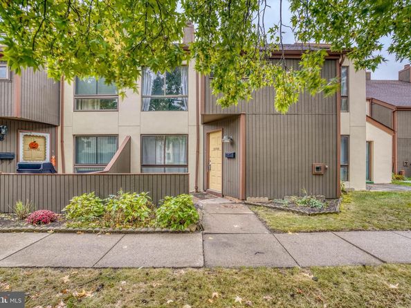 5010 N Convent Lane 130 / BUILDING H, Philadelphia PA 19114