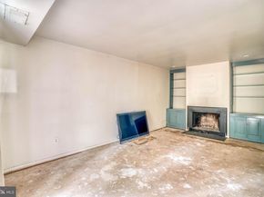 5010 N Convent Lane 130 / BUILDING H, Philadelphia PA 19114