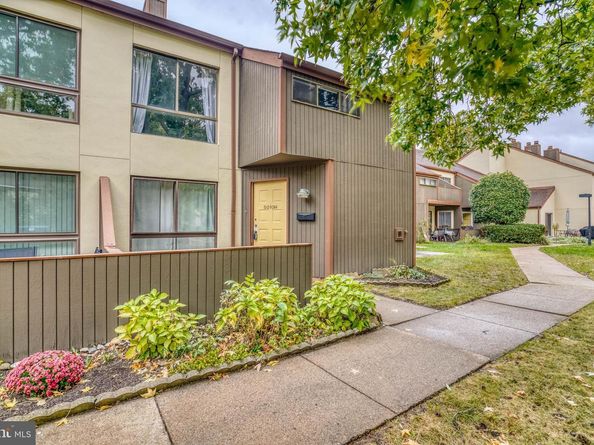 5010 N Convent Lane 130 / BUILDING H, Philadelphia PA 19114
