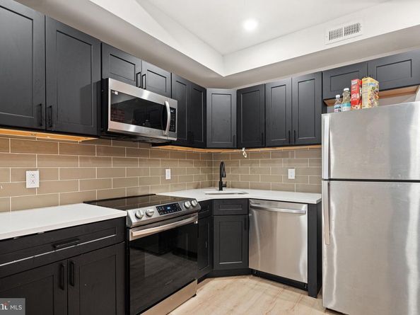 916 W Somerset Street, Philadelphia PA 19133