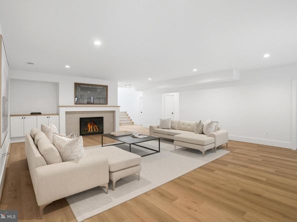 1111 Ingleside Avenue, Mclean VA 22101