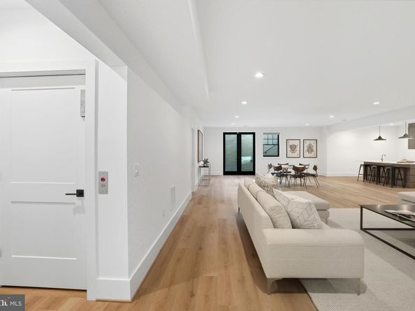 1111 Ingleside Avenue, Mclean VA 22101
