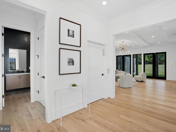 1111 Ingleside Avenue, Mclean VA 22101