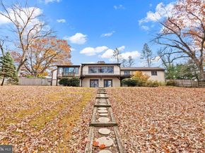 164 Trenton Road, Langhorne PA 19047