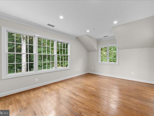 9919 Logan Drive, Potomac MD 20854