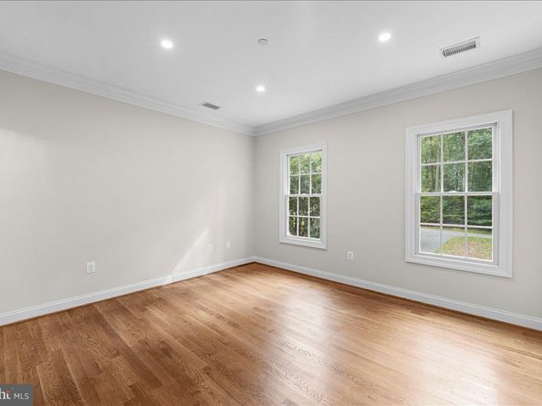 9919 Logan Drive, Potomac MD 20854
