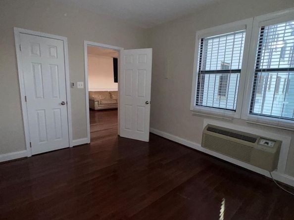 315 Evarts Street NE 109, Washington DC 20002