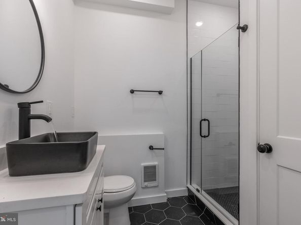 3907 Haverford Avenue, Philadelphia PA 19104
