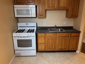 1911 72nd Avenue, Philadelphia PA 19138