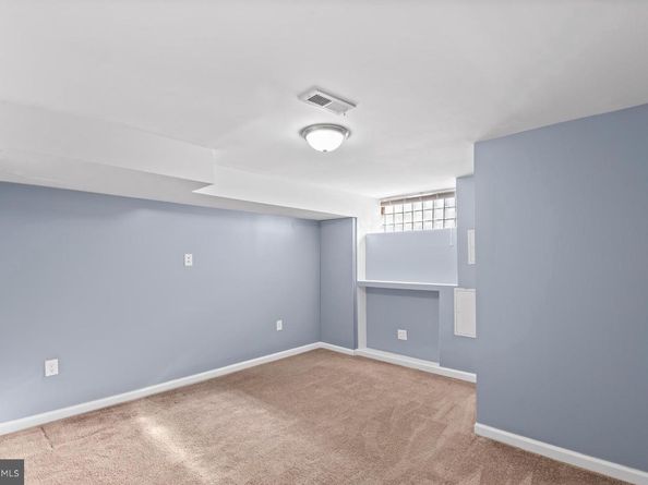 1911 72nd Avenue, Philadelphia PA 19138