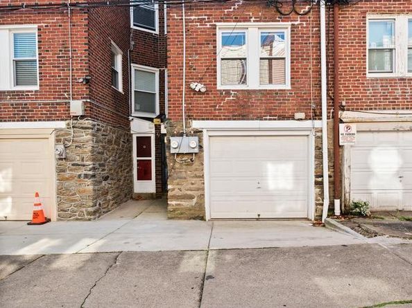 1911 72nd Avenue, Philadelphia PA 19138